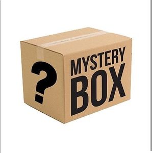 SNEAKER MYSTERY BOX